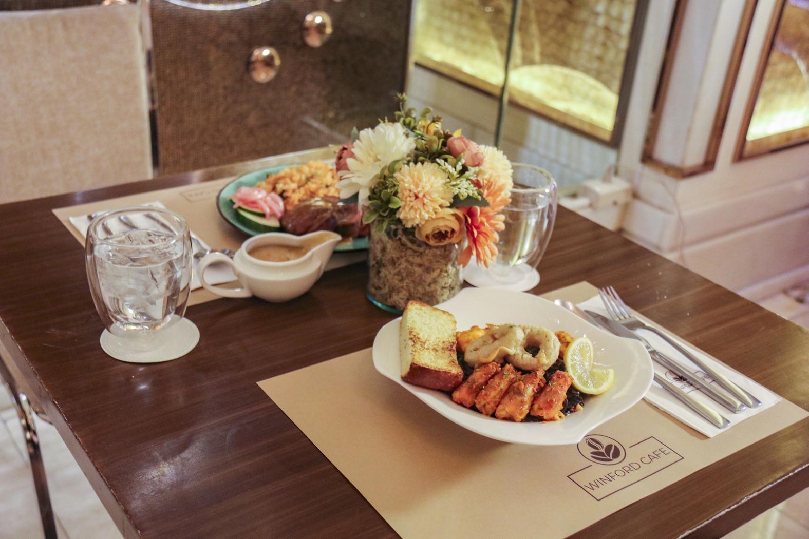 Winford Cafe Thumbnail